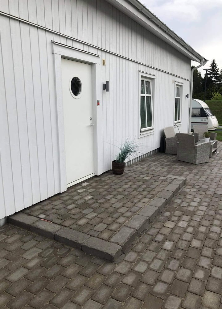 stenläggning med trapp
